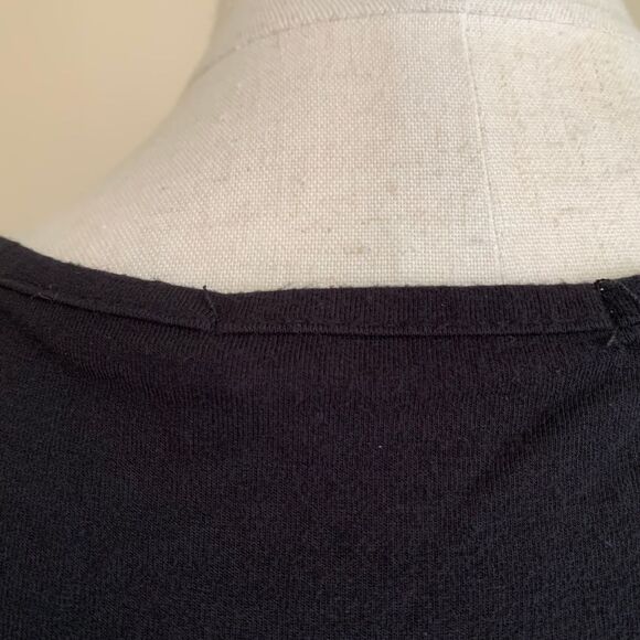 Flowy Black Tunic Top with Gold Studs & Sheer Hem – Size XL - Picture 6 of 7